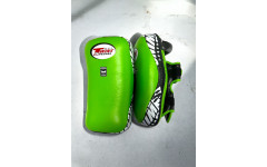 Тайские пэды Twins Special KPL12 green/black - M