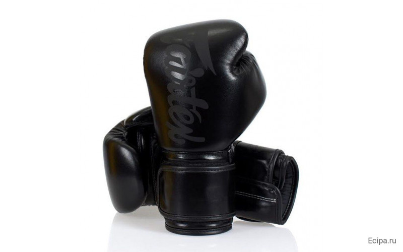 Боксерские перчатки Fairtex BGV14 Solid Black 14 oz