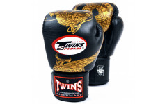 Боксерские перчатки Twins FBGVL3-23 black gold 16 oz Боксерские перчатки Twins FBGVL3-23 black gold 16 oz