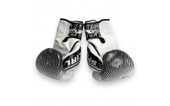 Боксерские перчатки FBGDM12-TW7 white 14 oz Боксерские перчатки FBGDM12-TW7 white 14 oz