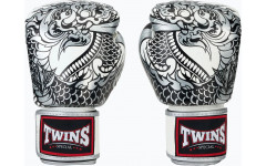 Боксерские перчатки Twins Special FBGVL3-52 Dragon white silver 10 oz Боксерские перчатки Twins Special FBGVL3-52 Dragon white silver 10 oz